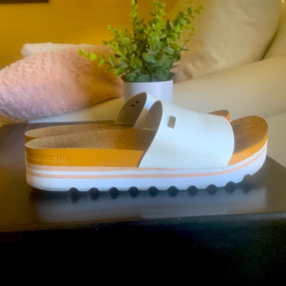 Reef, women’s sandals, size 11, EUC